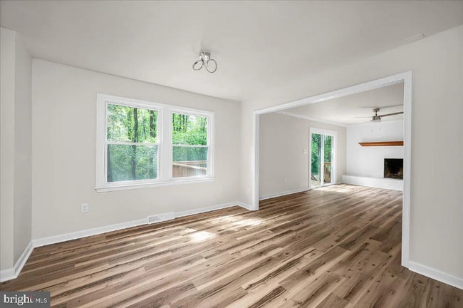 Photo - 11816 Rutherford Dr