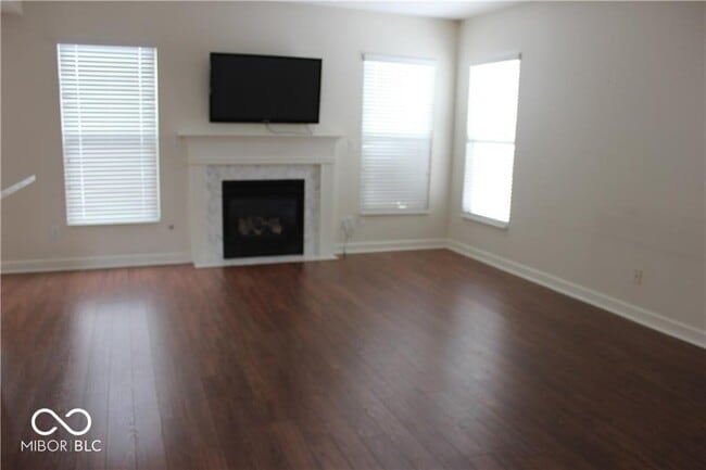 Photo - 6255 Canterbury Dr