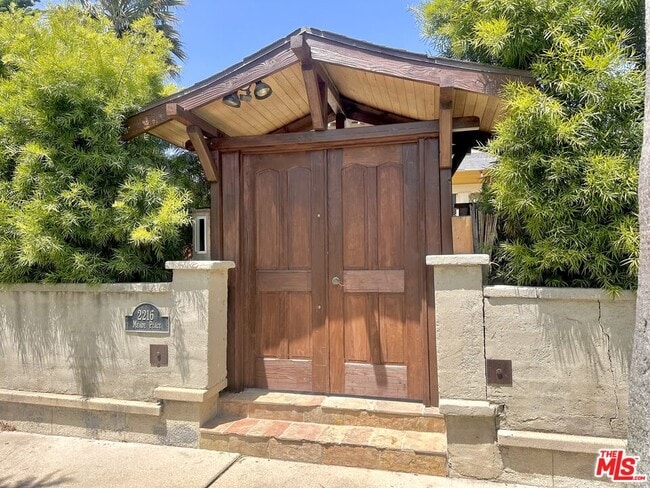 Photo - 2216 Meade Pl