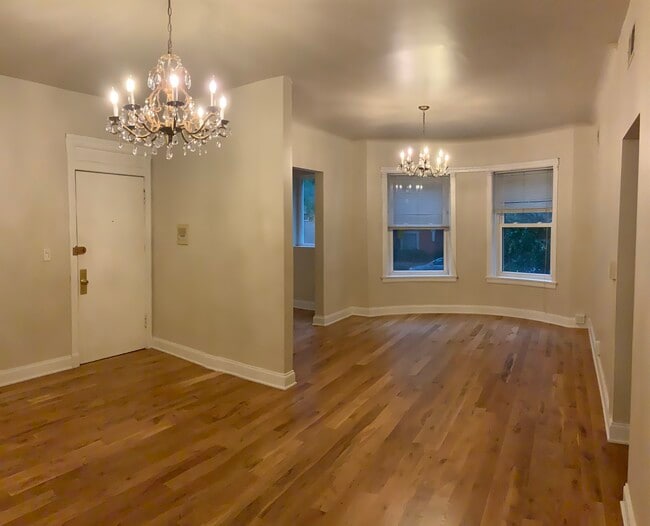 Photo - 1520 W Sunnyside Ave Unit 1WS