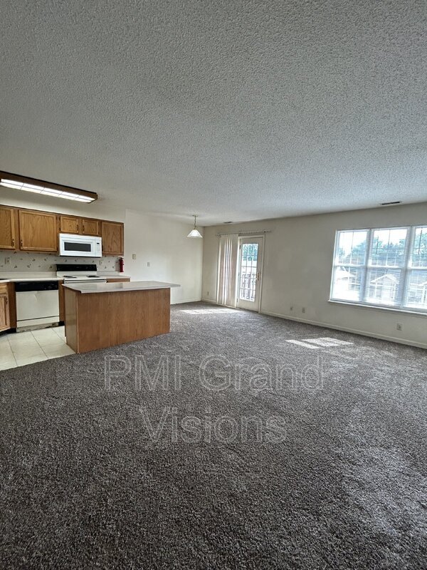 Photo - 1306 Arthur Ave Unit 12