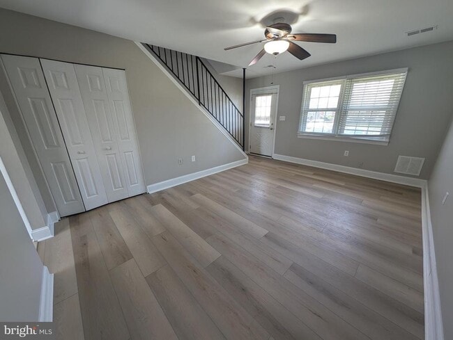 Photo - 8435 Norwood Dr