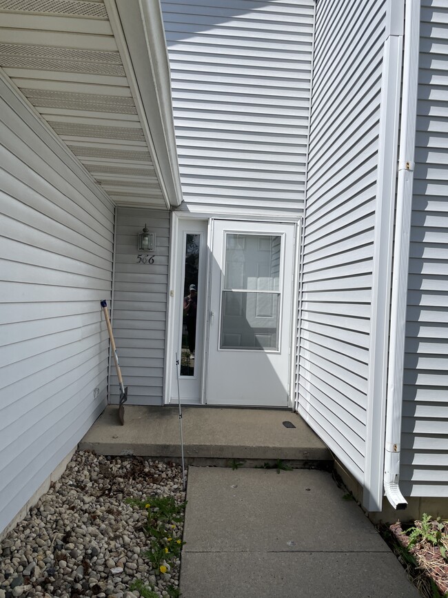 Photo - 566 Athletic Way