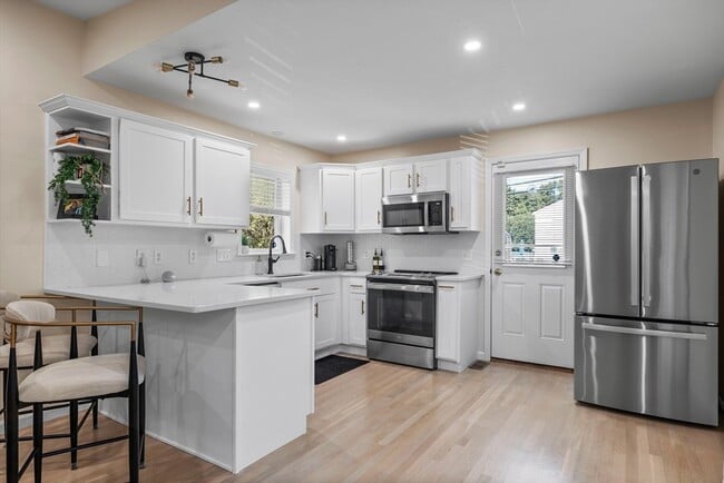 Photo - 124 Washington St