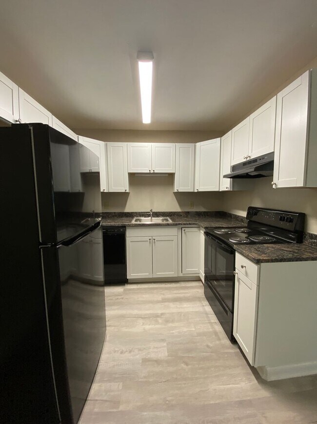 2342 Airport Dr Unit 2342 Airport Dr. Unit A