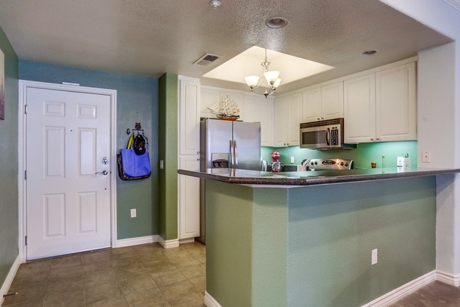 Photo - 9263 Regents Rd Unit B207