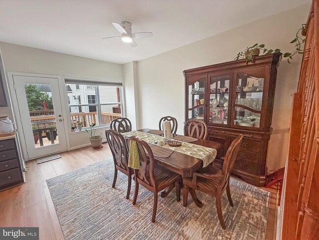 Photo - 2535 James Monroe Cir