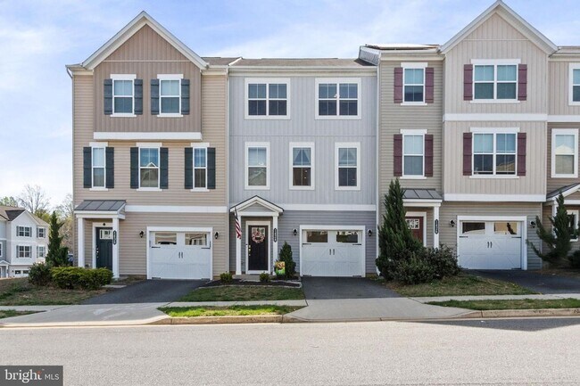 Photo - TOWNHOME FOR RENT