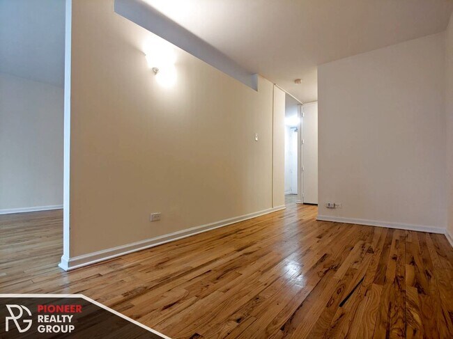 Photo - 4600 N Clarendon Ave Unit 309
