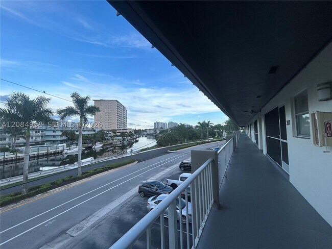 Building Photo - 250 Layne Blvd Unit 310