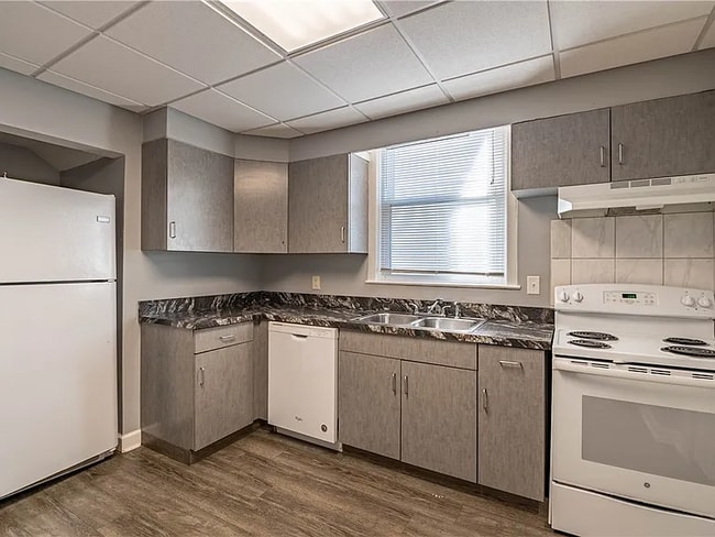 Photo - 1019 W Wood St