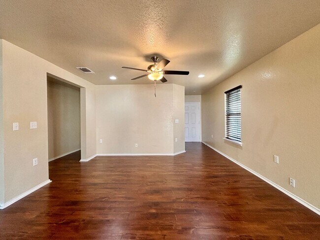 Photo - Bright and Open 4 bedroom 2 bath Single Story Home on the NE side of SA!