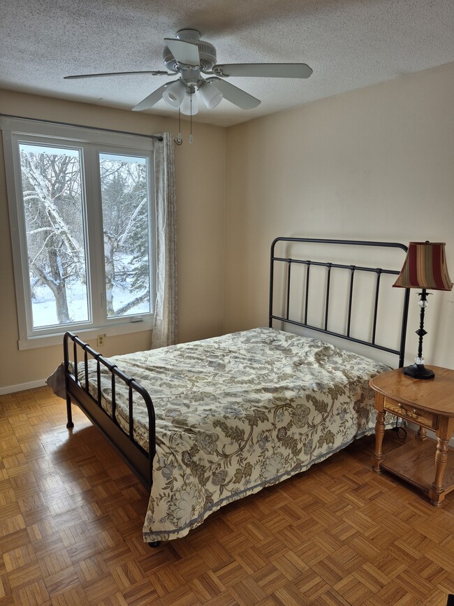 Building Photo - 621 John Kennedy Way