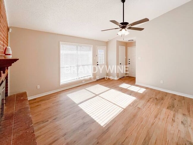 Photo - 5505 Key Bend