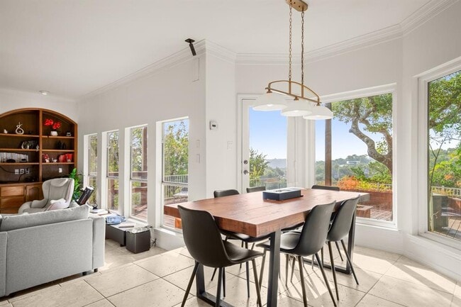 7209 Foxtree Cove