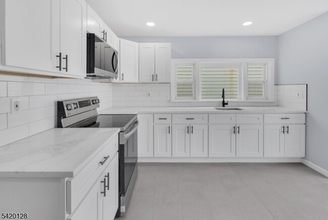 Photo - 157 Fairmount Ave Unidad 2