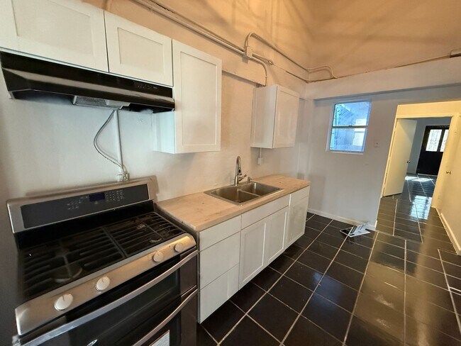 Photo - Palm Heights