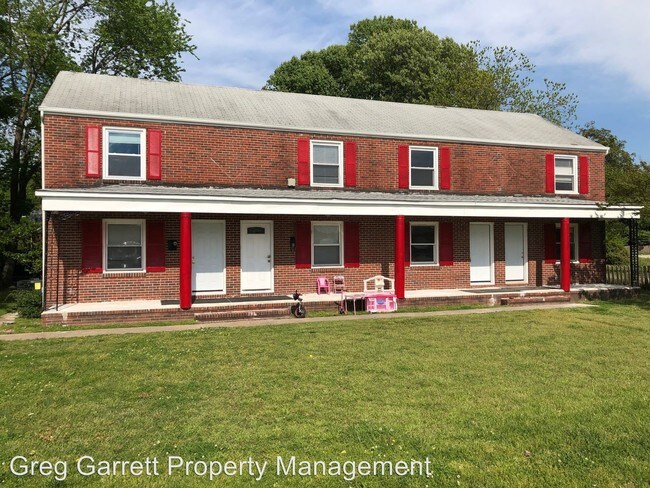 Apartments For Rent In 23605 Newport News Va Photo 2 Br 1 Bath House 608 Brooke St Unit C
