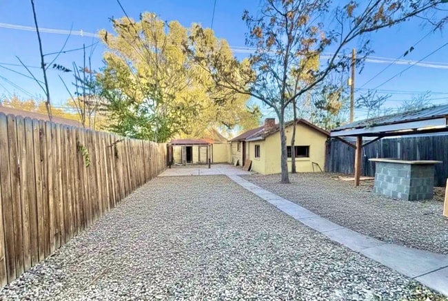 Photo - 1432 Spruce St