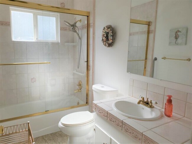Photo - 6929 McQuillan Cir