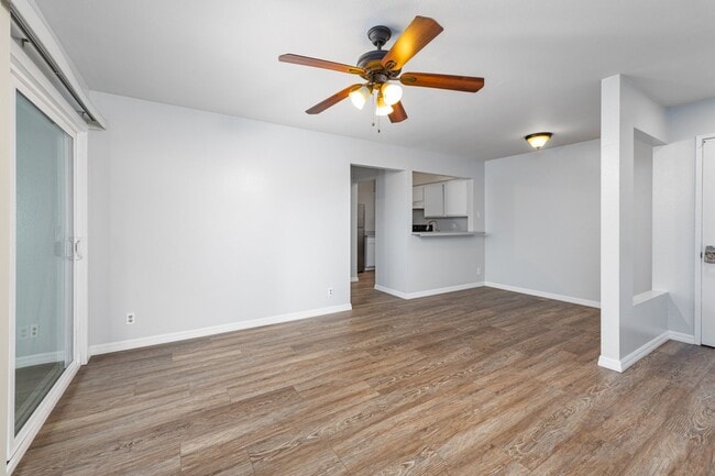 Photo - 1341 Caminito Gabaldon Unidad #E