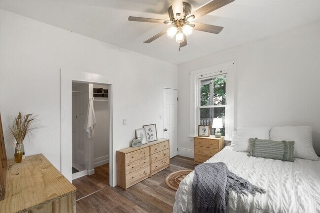 Photo - 928 Dorchester Ave Apartment Unit 11
