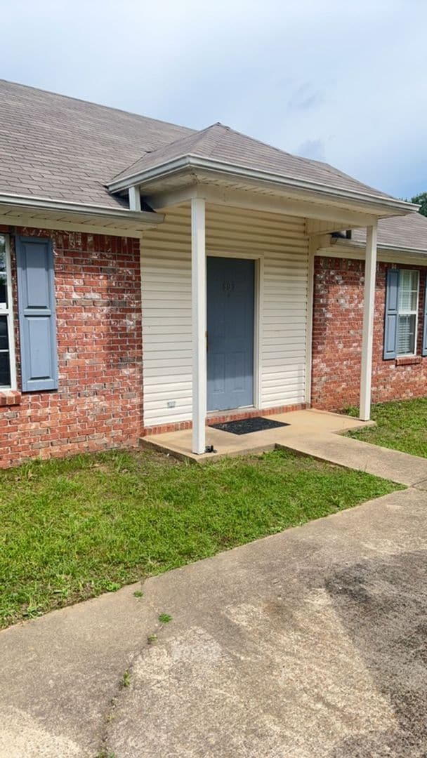 Photo - 805 Johnston Cove