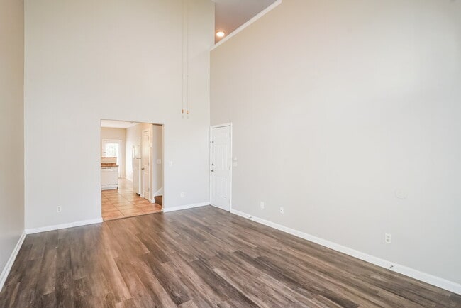 Photo - 542 Pippin Dr