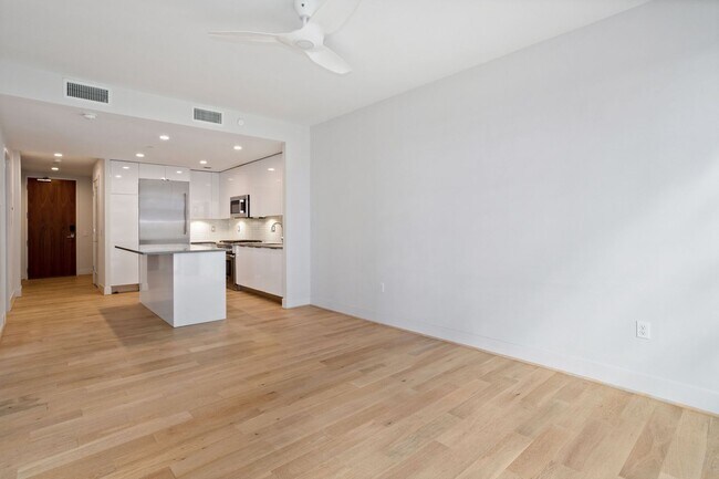 Photo - 1 Bed Plus Den 1 Bath! Pets Welcome! Pool!