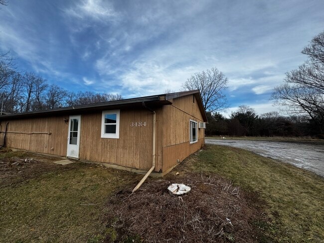 Building Photo - 3484 N 100 E Unit 1