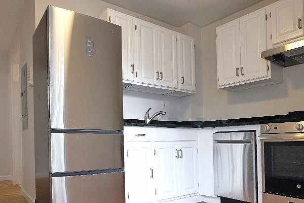 Building Photo - 162 Broadway Rental