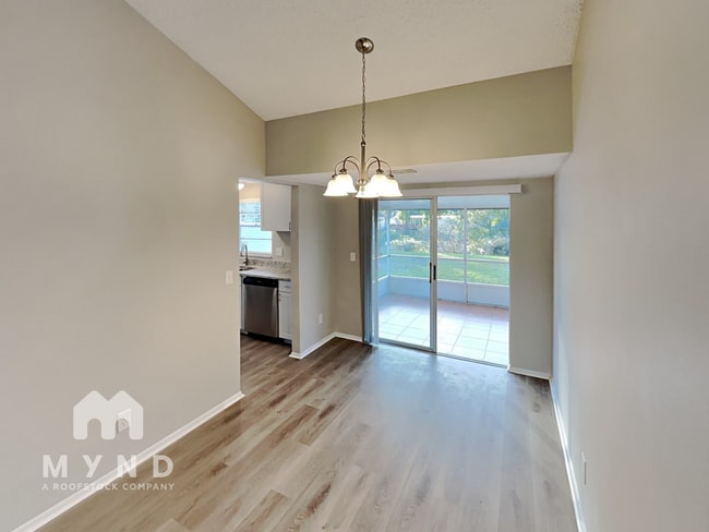 Photo - 7606 Woodland Oaks Ct