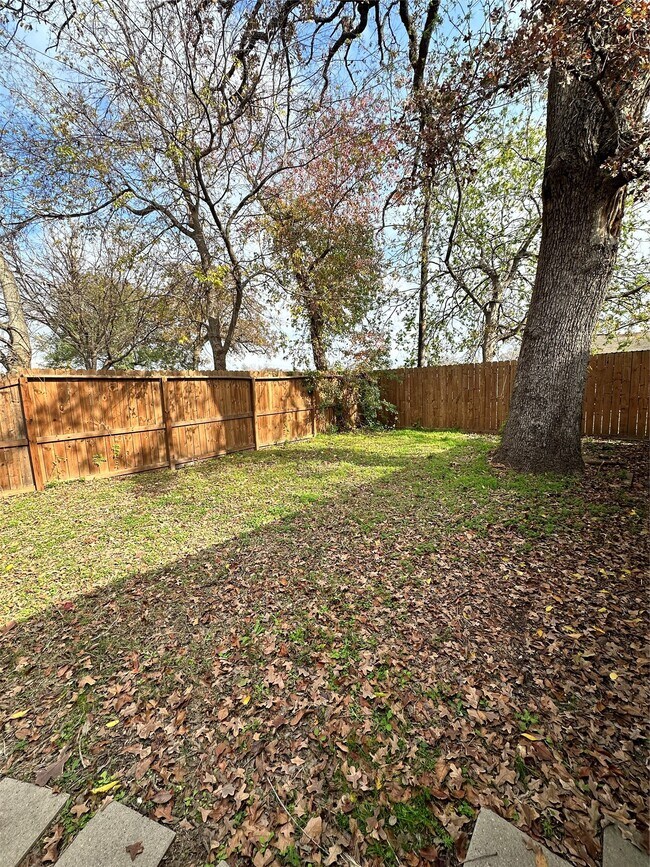 Photo - 3718 Moore St