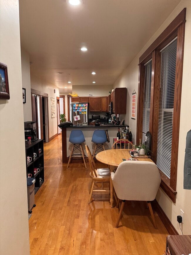 Photo - 1018 Williamson St Unidad 1