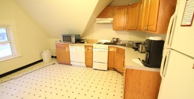 Photo - 18 Greylock Rd Unit 3