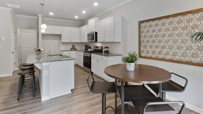 Photo - 72 Hughes Pl Dr