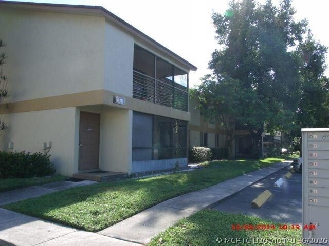 Building Photo - 606 Gardens Dr