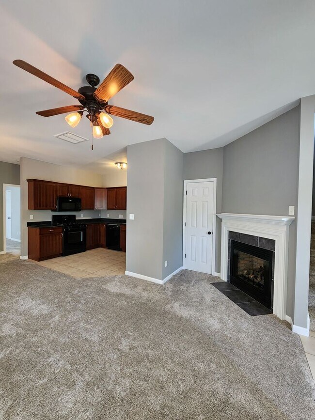 14 Cherry Laurel Ln
