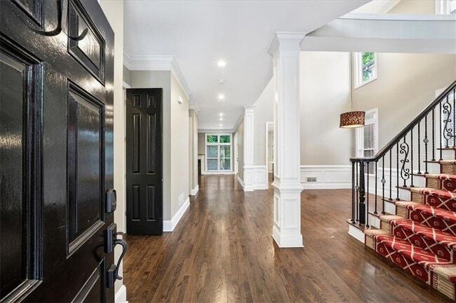 Photo - 1127 Ashton Bluff Dr NE