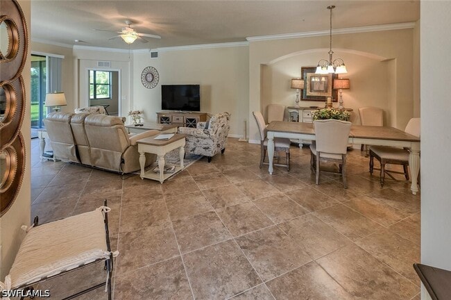 9512 Napoli Ln Unit 101