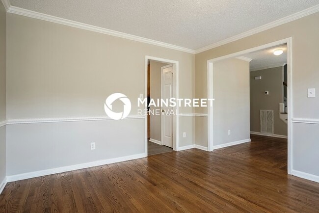 Photo - 3 Bedroom Pet-Friendly Home in Clayton, NC with Main Street Renewal