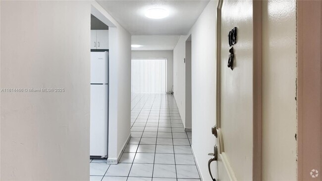 Building Photo - 6620 W 2nd Ct Unit 113 Rental