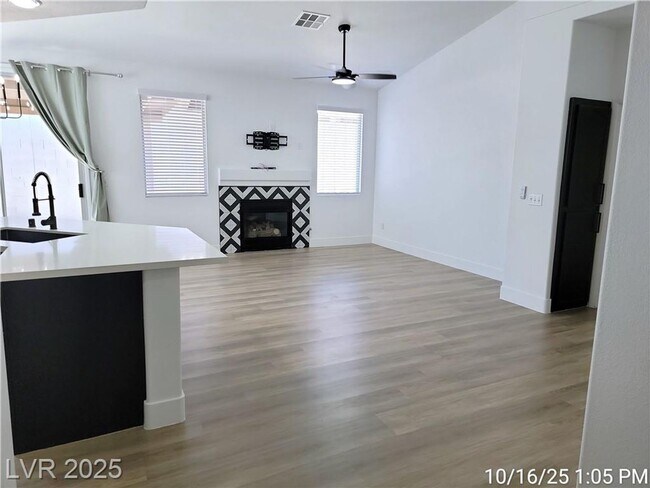 Photo - Gorgeous Henderson Patiohome!!!