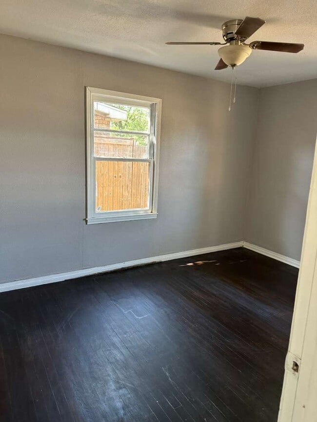 Photo - 1021 Pryor St