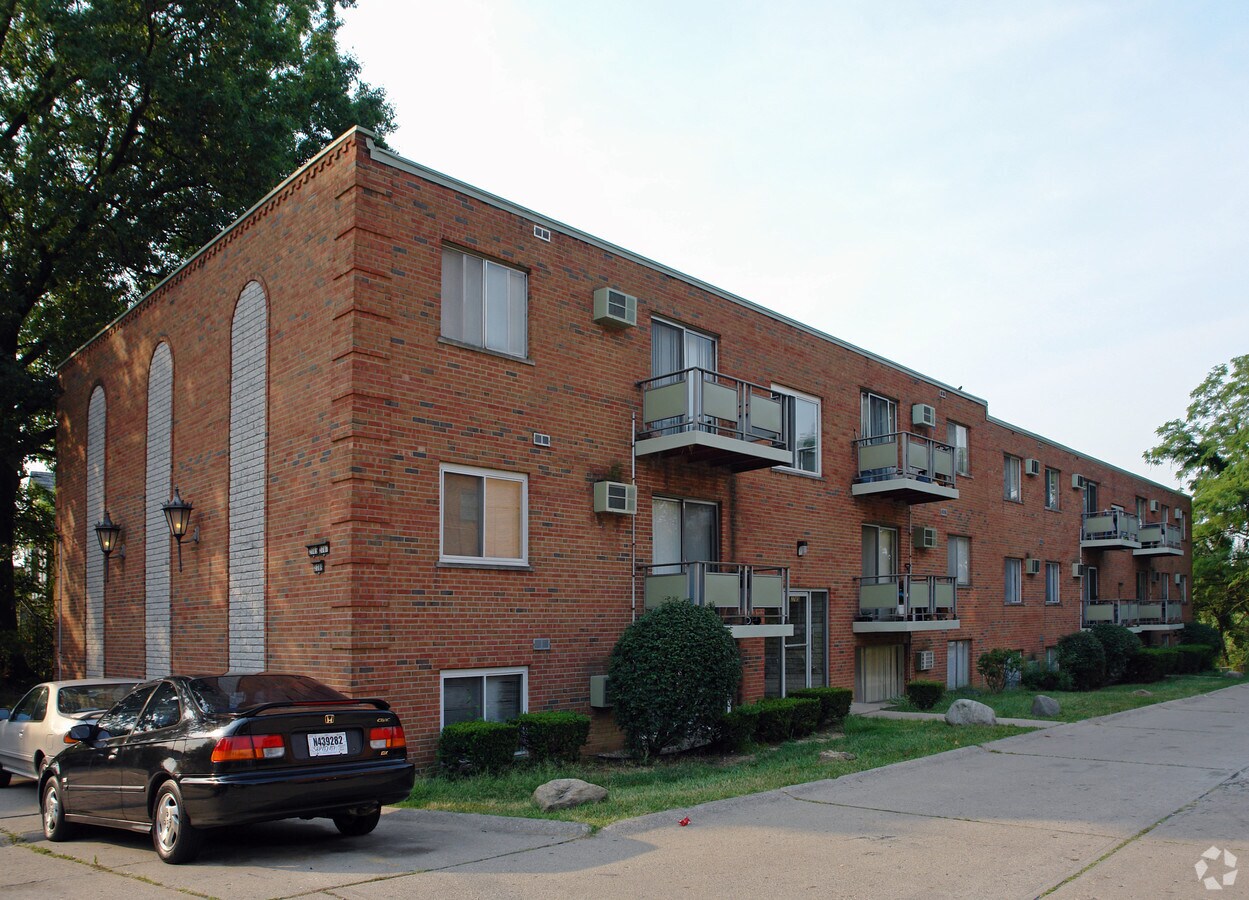 Photo - 2785 Queen City Ave Apartments