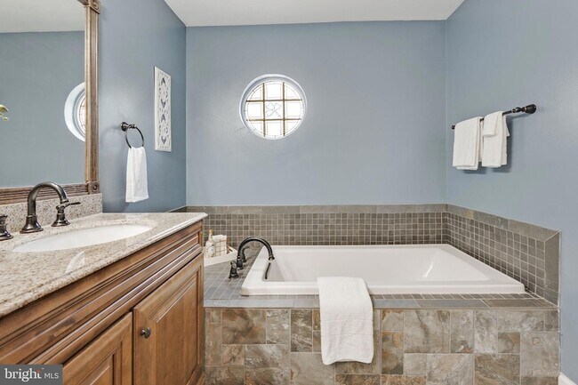 Photo - 4888 Ebb Tide Ct