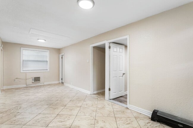 Photo - 3bdrm/1bath Home with large fenced yard ** Section 8 OK ** $1,695.00