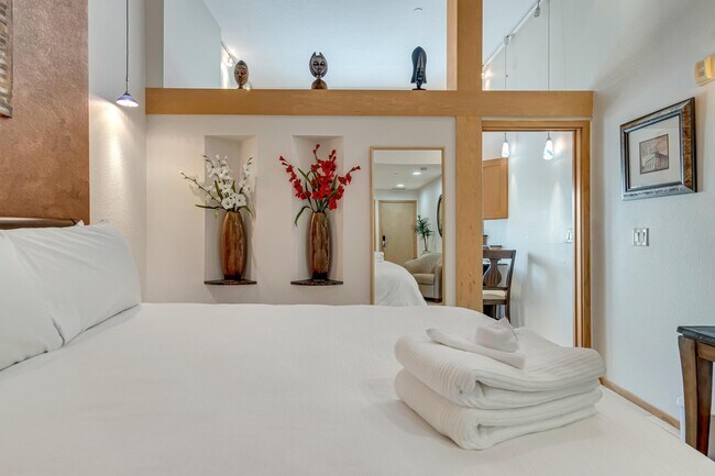 Photo - 101 Palm Harbor Pky