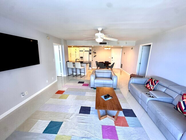 Photo - 1 Las Olas Cir Unit 313