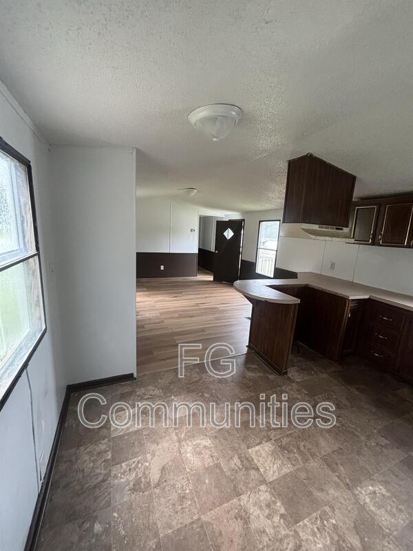 Photo - 1754 Zion Rd